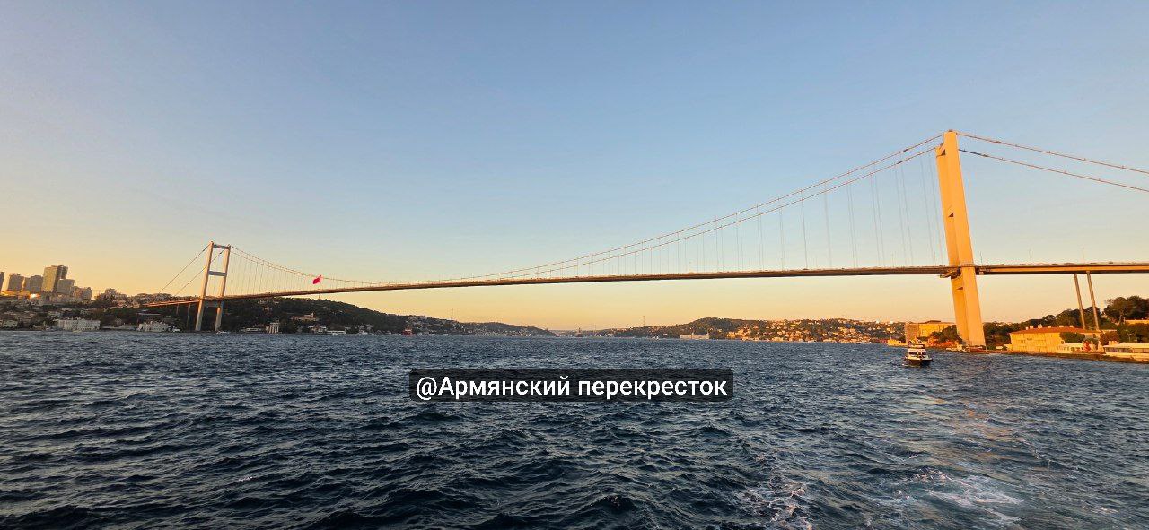 Пролив Босфор в Стамбуле